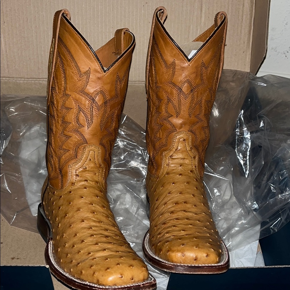 Tony Lama Tan Cowboy Boots Exotic Leather Western Style